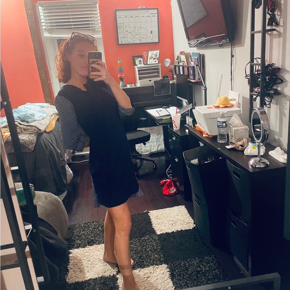 Dress - Picture 5 of 9